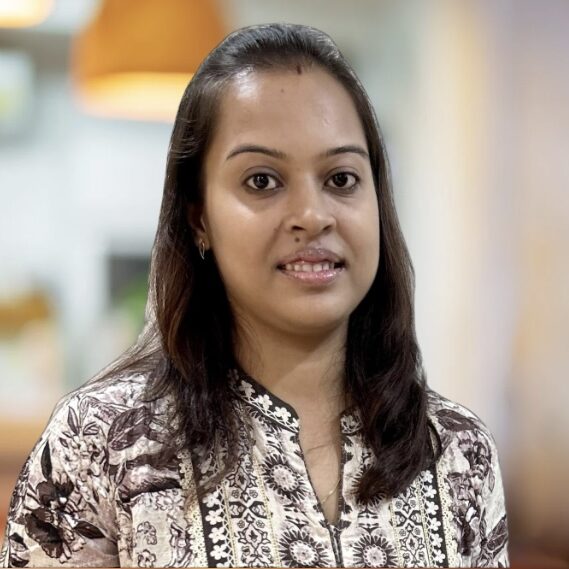 Dr. Niru Mathur | Nutritionist | EatWellThriveBetter